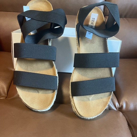 Steve Madden Kimmie Sandal - Picture 2 of 2